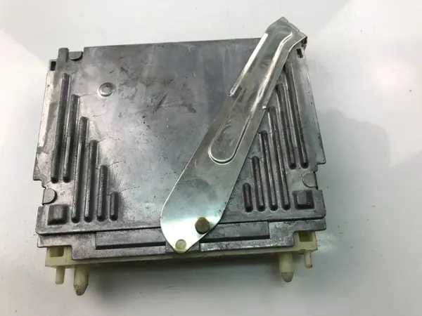 Ordinateur Boîte Volvo OEM 15066507 pour S70 image 4