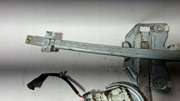 Ford Explorer 2000 Achter Links Handmatig Raambediening OEM GMX5315 image 3