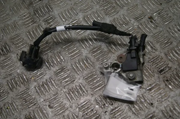 Câble batterie Ford S-MAX 2017 OEM DS7T10C652AC image 2
