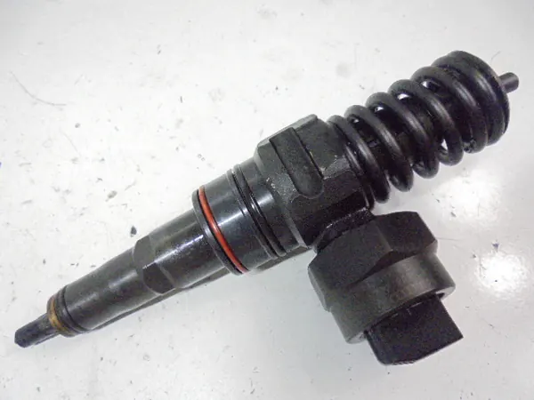 Inyector OEM 038130073F para Skoda Fabia I 6Y image 2
