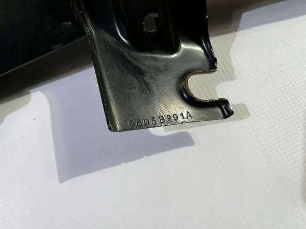 Étrésillon pare-brise Dodge Challenger 2011-2023 OEM ROZPORKACHALL image 10