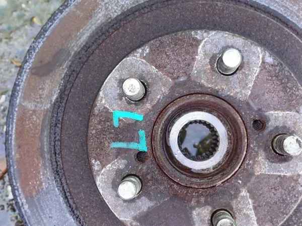 Subaru Legacy III achteras links stuurkoppeling OEM LUK1126 image 3
