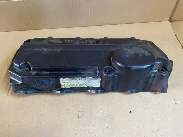 Gebrauchte Motorabdeckung OEM A6460106947 für Mercedes Vito image 3