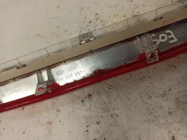 Volkswagen EOS Kolmas Jarruvalo 1Q0945097A image 10