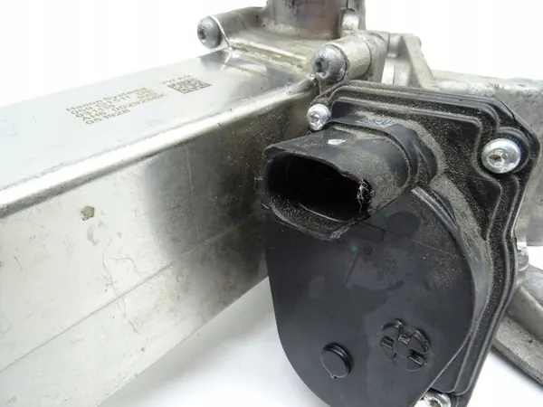 EGR-pakokaasujäähdytin Audi VW CRT 059131511DE image 5