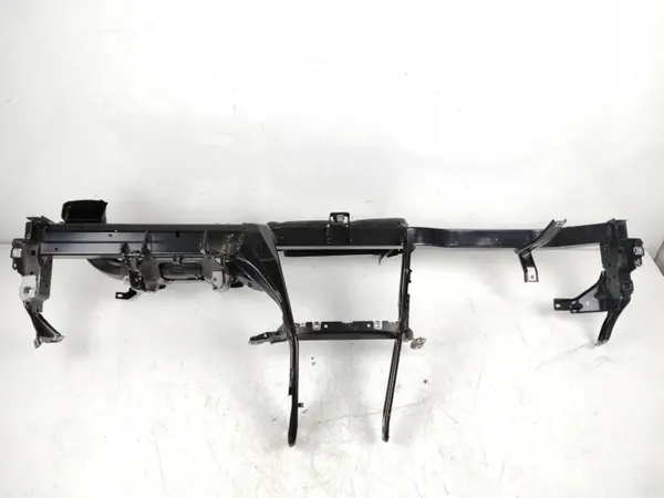 Audi e-tron kojetaulun vahvike OEM RZV64518 image 2