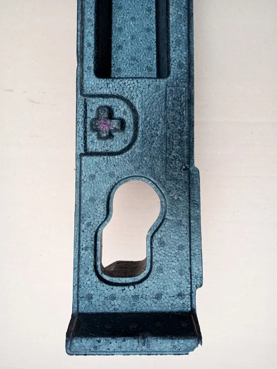 Toyota Corolla Cross framstötfångare absorber OEM 52611-16070 image 4
