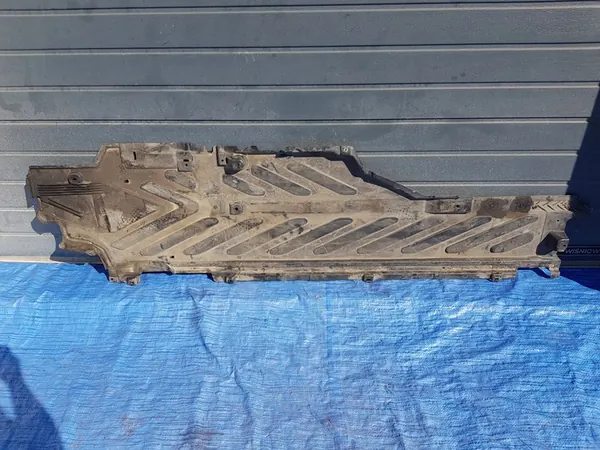 Scudo Sottoscocca Destro Mercedes W205 A2056842000 image 8