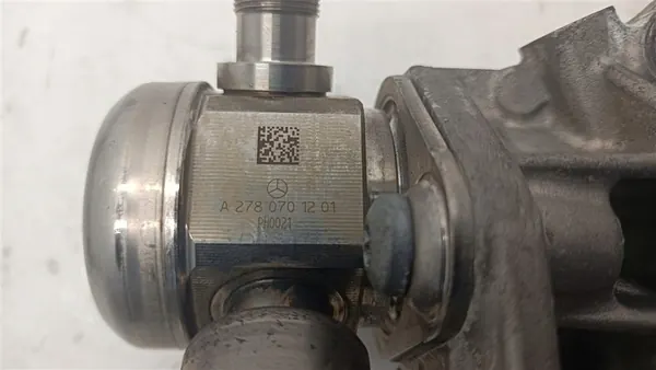 Brandstofinjectiepomp Mercedes X218 W218 W212 CLS 500 4.7 V8 image 7