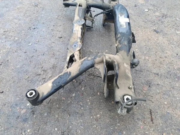 OEM Wrakowisko-28242- Hinterachsschwinge für VW Golf VIII image 3