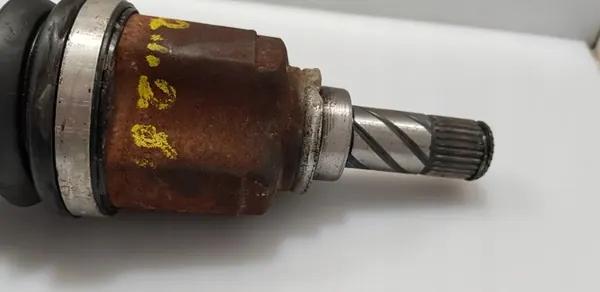 DACIA SANDERO II 11-20 Höger drivaxel 391008333R image 3