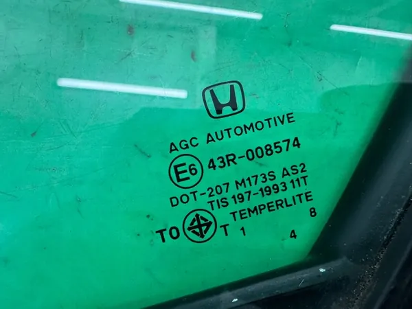 Zijruit links achter driehoek Honda City V image 6