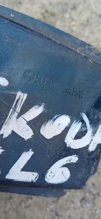 SKODA YETI TAKAPUSKURI 5L6807305B image 5