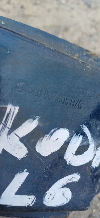 SKODA YETI TAKAPUSKURI 5L6807305B image 6