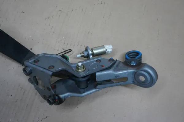 Pedal da embraiagem OEM RAV4 II 2.0 D4D 2000-2005 image 5