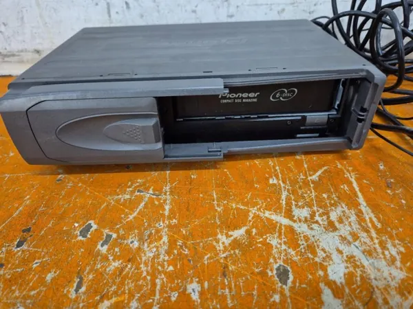 Begagnad CD-byttare OEM Wrakomania-27583- för VW Touran image 3