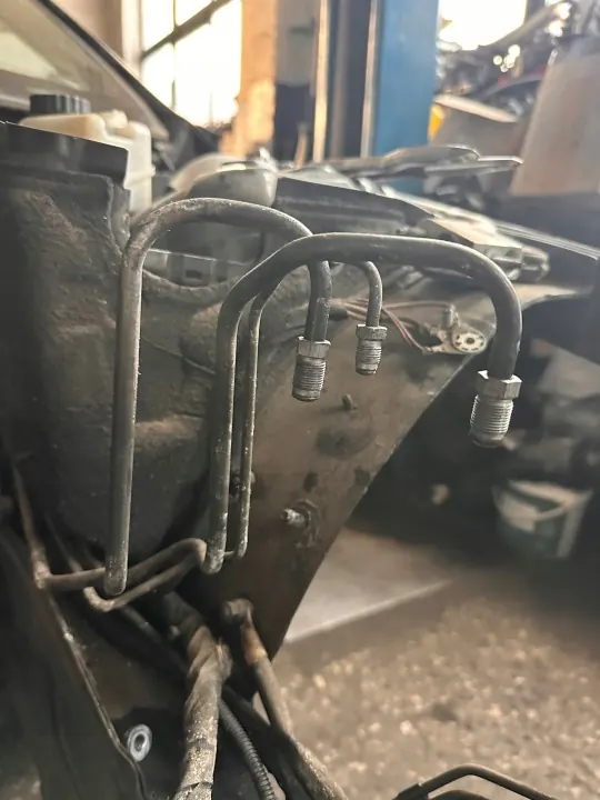 Bromsrör OEM RURKA METALOWA GRUBA W204 image 10