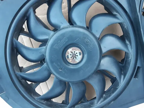 AUDI A6 C6 LIFT Kylarrubriksfläkt 4F0959501C image 4