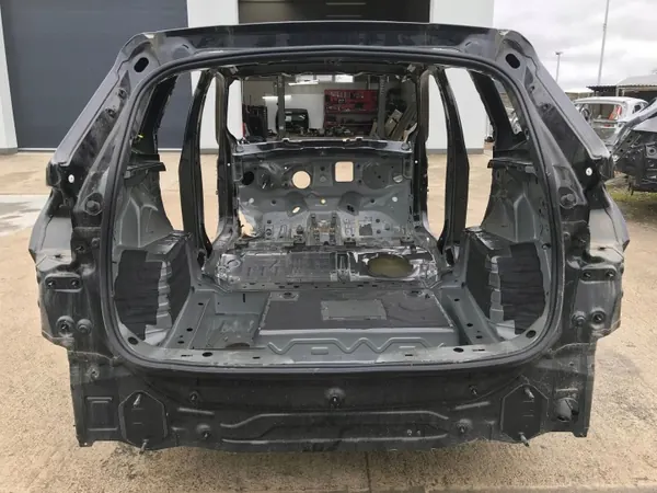 BMW U11 Heckkotflügel links OEM - Gebraucht image 5