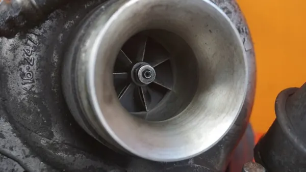 BMW N47D20B Turbo OEM 7804638 för 123D 2.0 D image 6