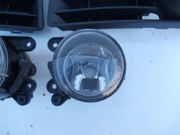 Griglia Paraurti Anteriore Alogena Sinistra Destra VW Golf V 5 Set image 4