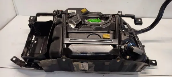 SEAT Leon IV Bränsletank OEM 5Q3101021P Begagnad image 5