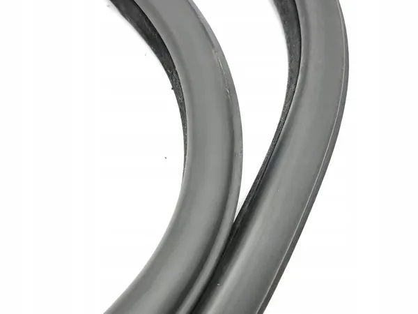 Infiniti Q30 2016 Left Door Rubber Seal image 3