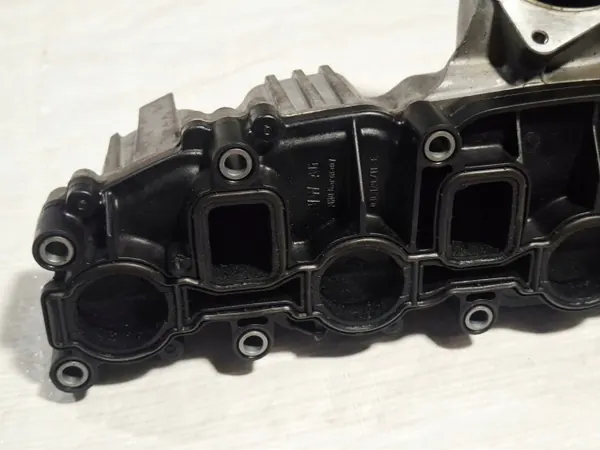 Imusarja OEM 03L129711E VW Passat B6:lle image 8