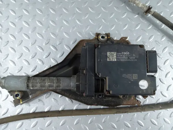 Módulo de freno de mano Cadillac XTS OEM 13501701 - Usado image 6