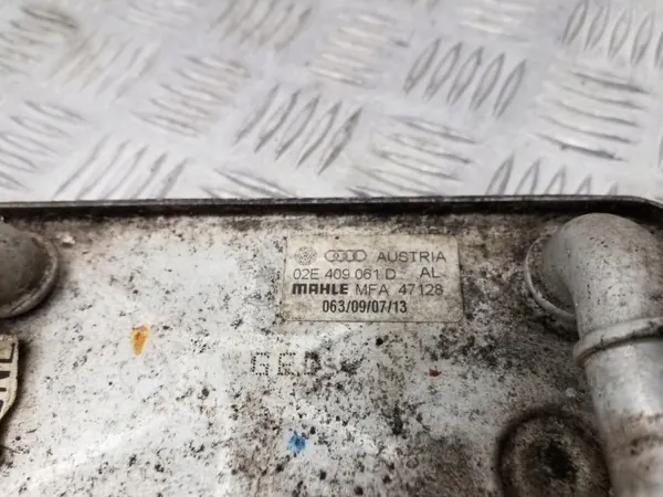 Växellådsoljekylare Skoda Octavia Mk3 OEM 02E409061D image 4