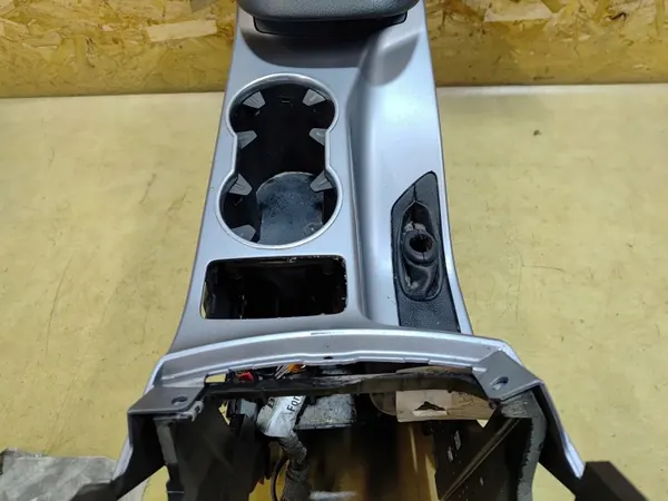 Reposabrazos túnel central C-MAX MK2 Pieza OEM image 4
