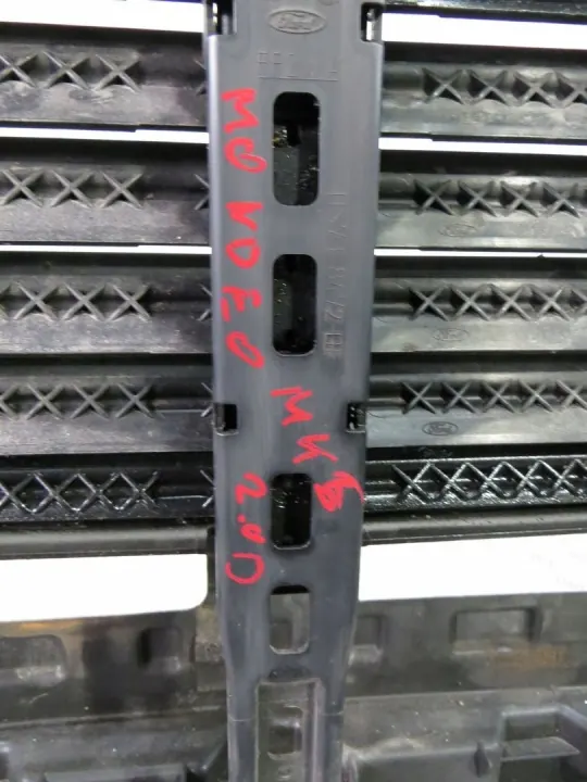 Ford Mondeo MK5 Luftratt-Jalousi OEM 225/186 image 10