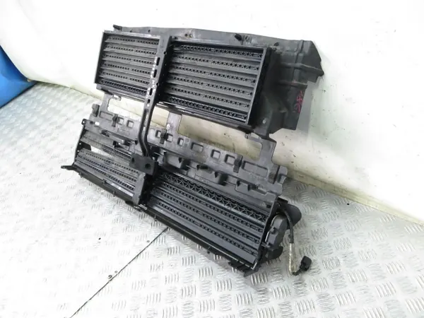 Ford Mondeo MK5 Luftratt-Jalousi OEM 225/186 image 3