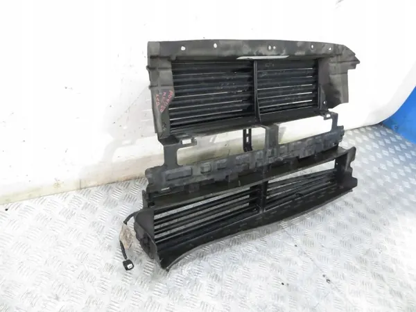 Ford Mondeo MK5 Luftratt-Jalousi OEM 225/186 image 7