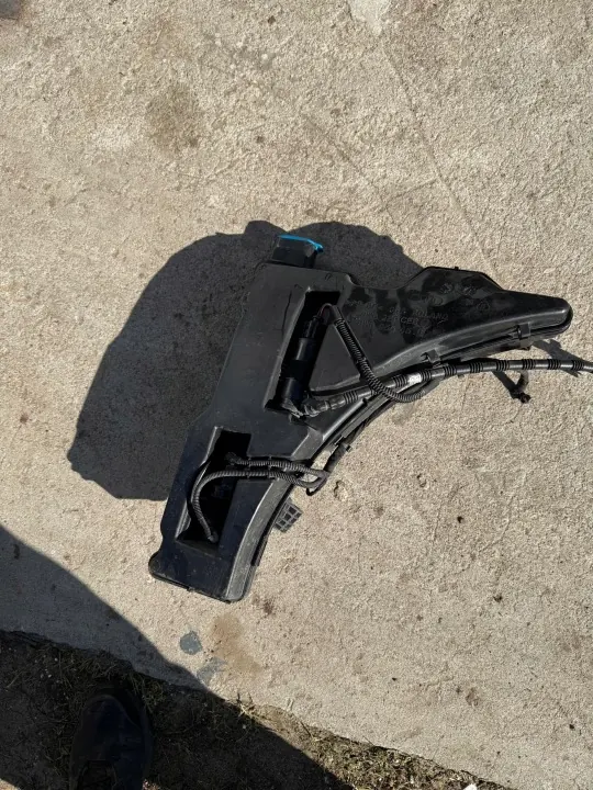 Réservoir lave-glace Audi A5 8W OEM 8W6955451E image 2
