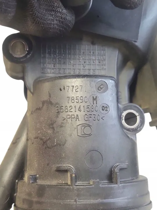 Carcasa de termostato PEUGEOT 5008 2.0L Diesel image 4