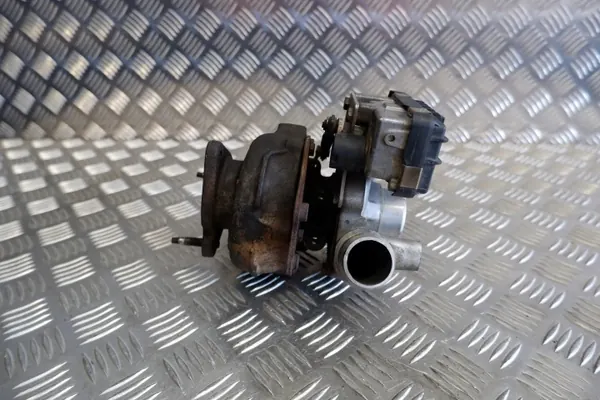 Turbocompresseur Jaguar XF 2.7D 152kW OEM 6R8Q6K682BD image 4
