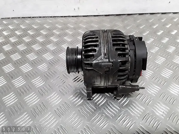 2000 Volvo V70 Vaihtovirtageneraattori 2500tdi OEM 9459093 image 3