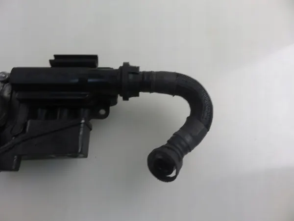Separador de óleo Audi OE OEM 079103464F - Usado image 3
