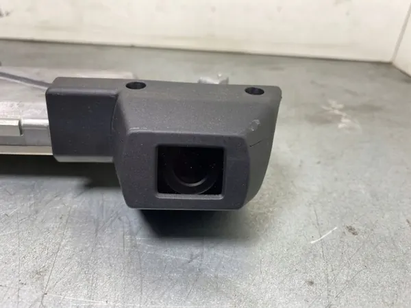 Subaru Outback 2017 Tuulilasin kamera OEM FBZ16725 image 5