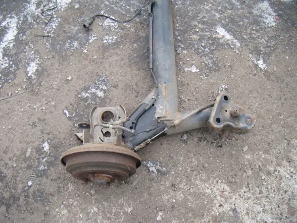 FORD FUSION LIFT 05- Poutre Suspension Arrière OEM image 3