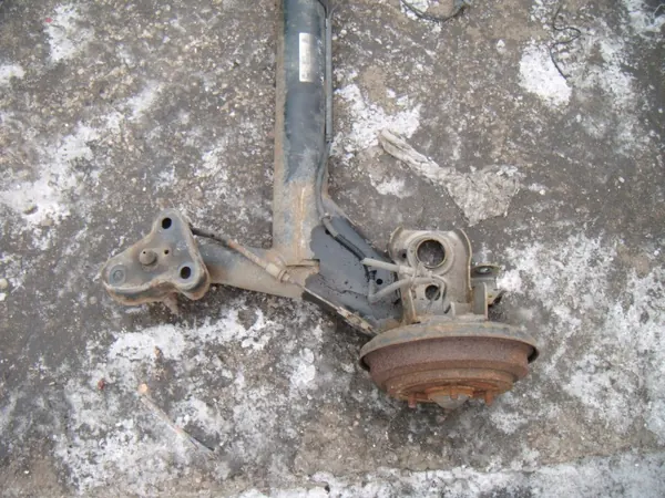 FORD FUSION LIFT 05- Poutre Suspension Arrière OEM image 5