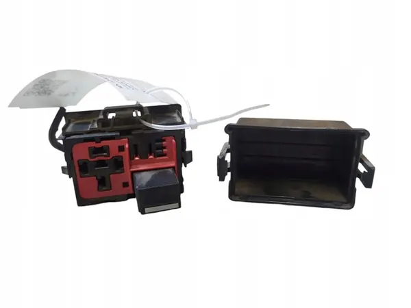 Relaisbox Volvo V70 E434E image 4