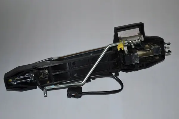 Mitsubishi Ovi Kahva KOS KEYLESS GO Oikea image 4