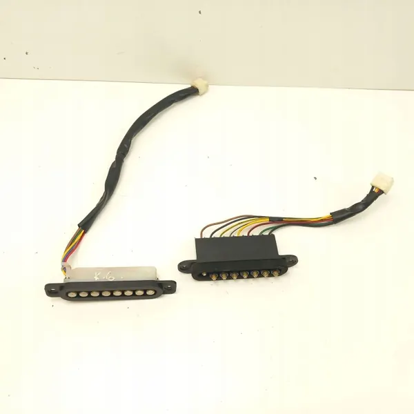 Mazda MPV Schiebetürverbinder OEM 040325 image 2