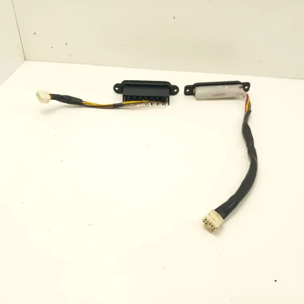 Mazda MPV Schiebetürverbinder OEM 040325 image 5