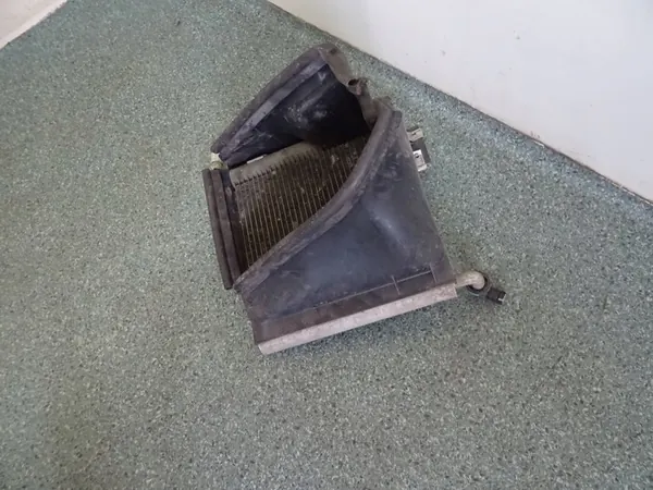 JAGUAR F-PACE X761 Enfriador de agua adicional HK838D048AB image 2