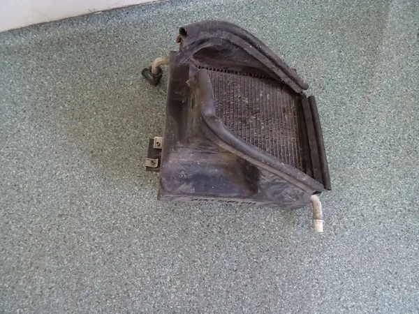 JAGUAR F-PACE X761 Enfriador de agua adicional HK838D048AB image 3