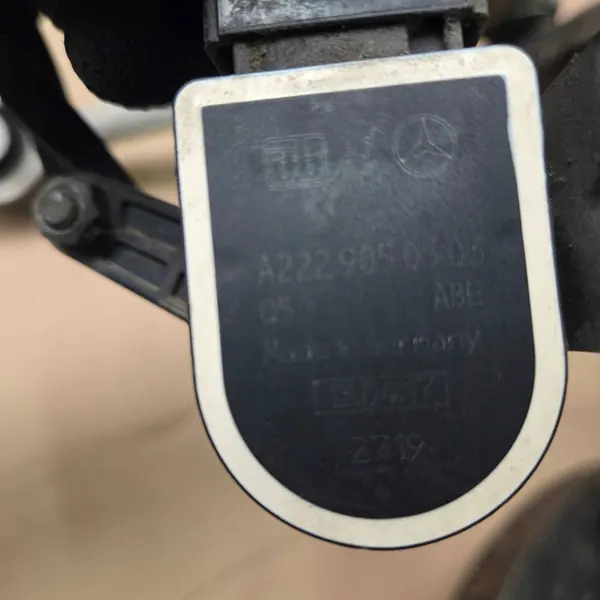 Luftstötdämpare Framsidan Vänster Mercedes W222 A2223200100 image 9