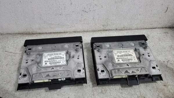 Dodge Durango Sitz-Display-Monitor OEM P6KL17DX9AA image 4